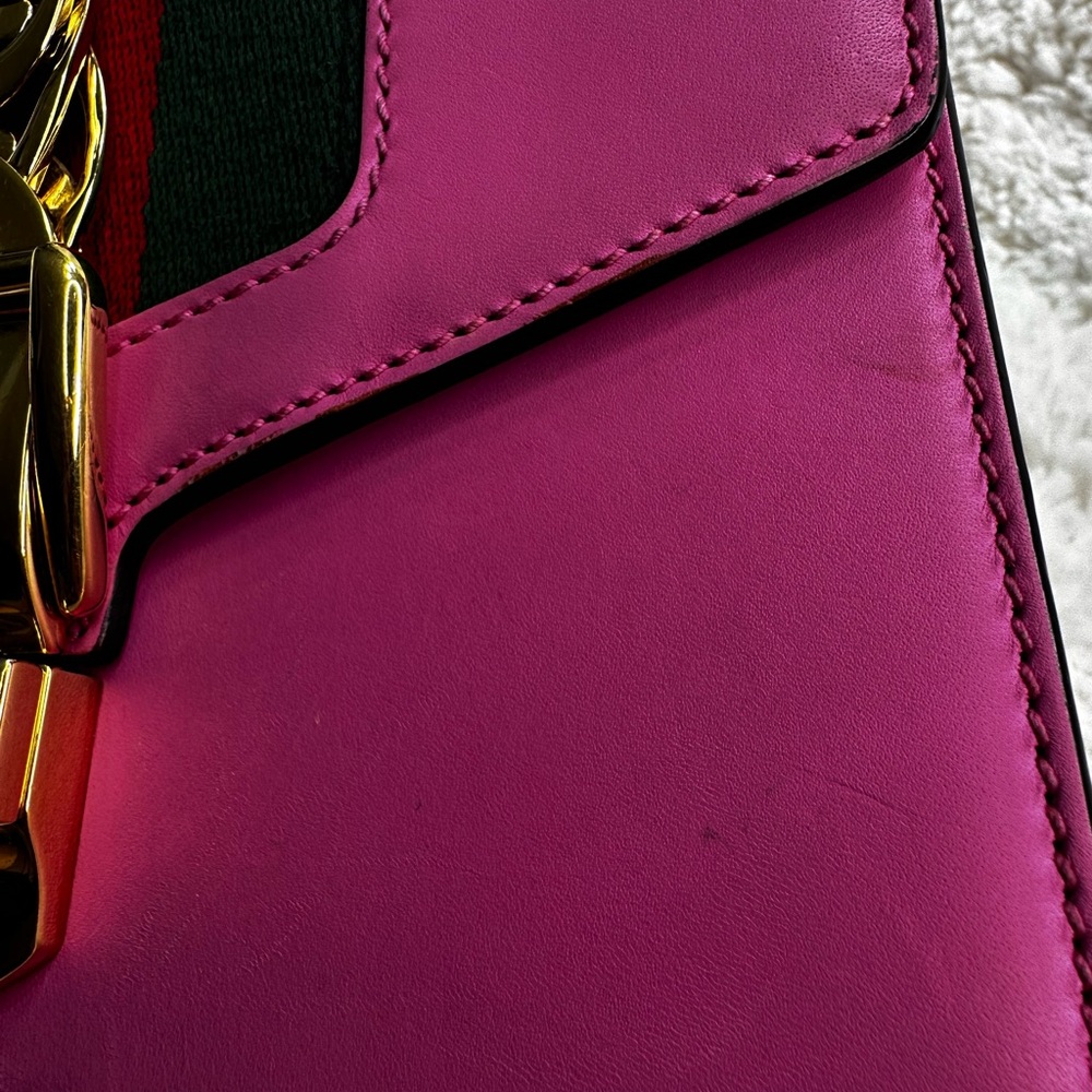 Gucci Mini Sylvie crossbody/shoulder bag - Picture 10 of 11